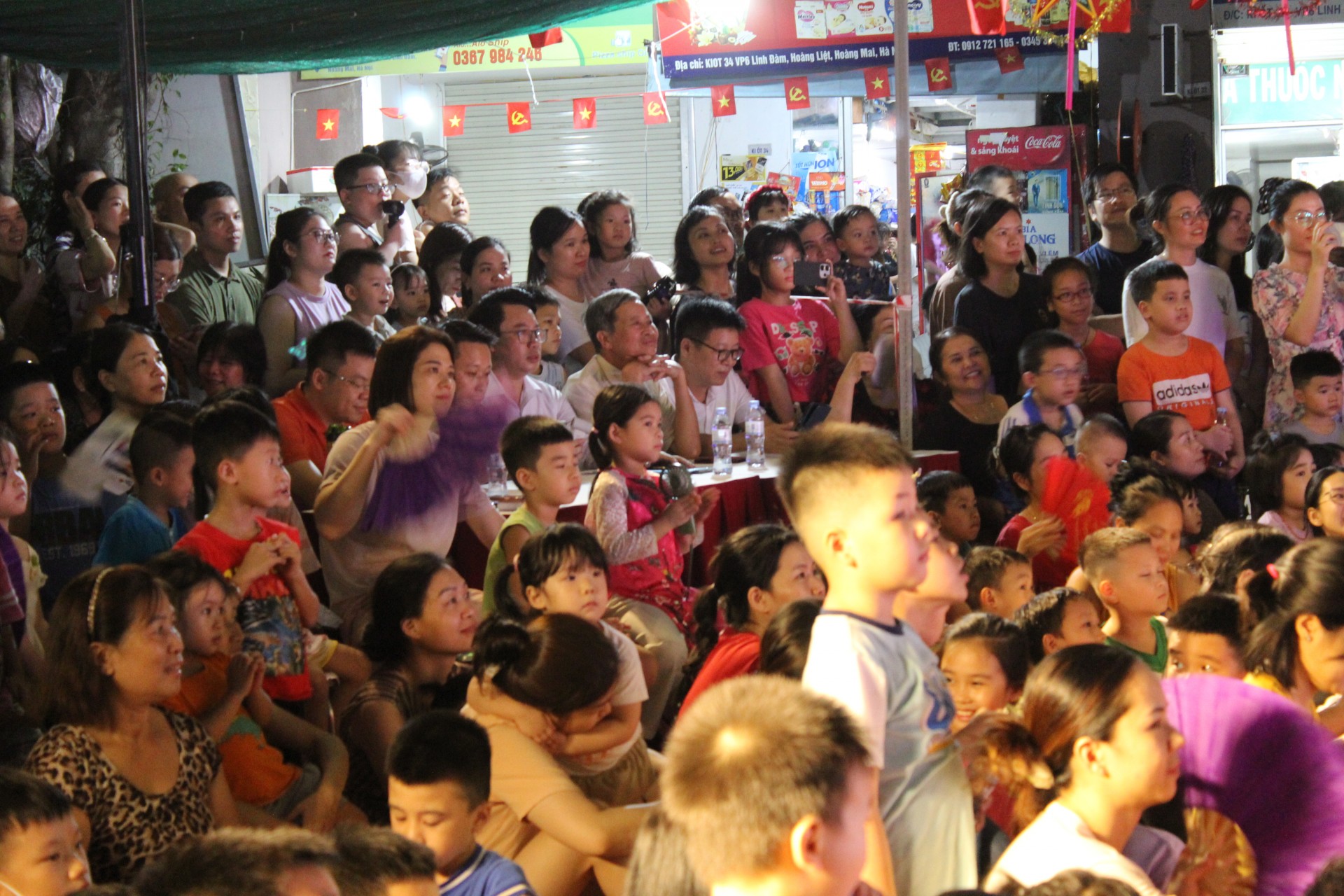 Đêm hội Trung Thu tại tổ dân phố 14 – Phường Hoàng Liệt: “Nơi gắn kết tình thân và gìn giữ văn hóa truyền thống”