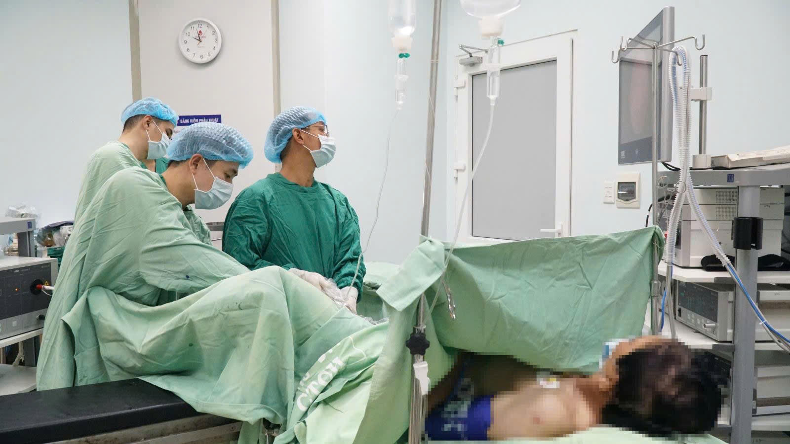 Đắk Lắk:  đề nghị Bệnh viện Bình Dân hỗ trợ chuyên môn sau sự cố tán sỏi tại Bệnh viện Đa khoa vùng Tây Nguyên