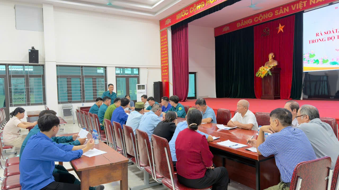 Thôn Ngọc Chi tổ chức Hội nghị rà soát, xét duyệt công dân trong độ tuổi sẵn sàng nhập ngũ năm 2026