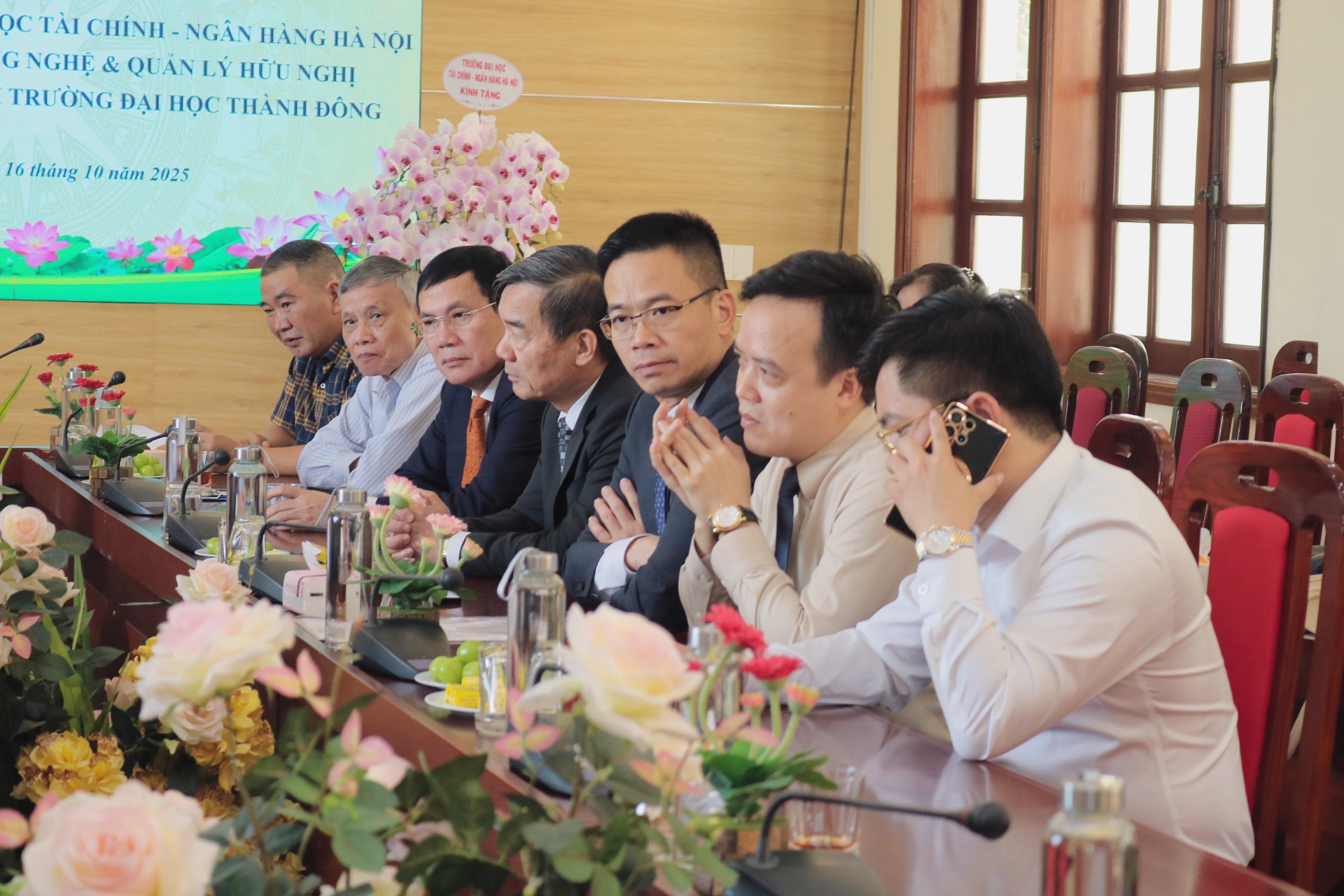 Trường Đại học Thành Đông và Trường Đại học Tài chính – Ngân hàng Hà Nội ký kết hợp tác chiến lược toàn diện