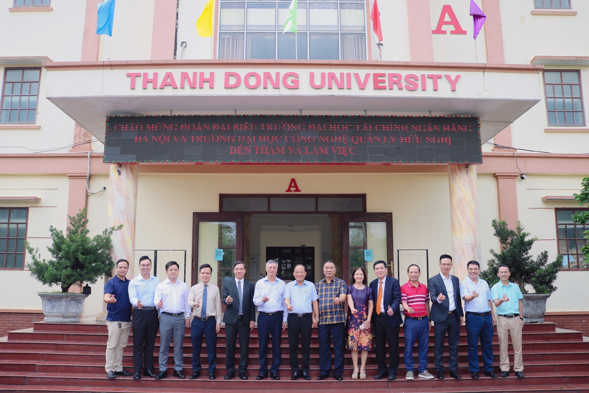 Trường Đại học Thành Đông và Trường Đại học Tài chính – Ngân hàng Hà Nội ký kết hợp tác chiến lược toàn diện