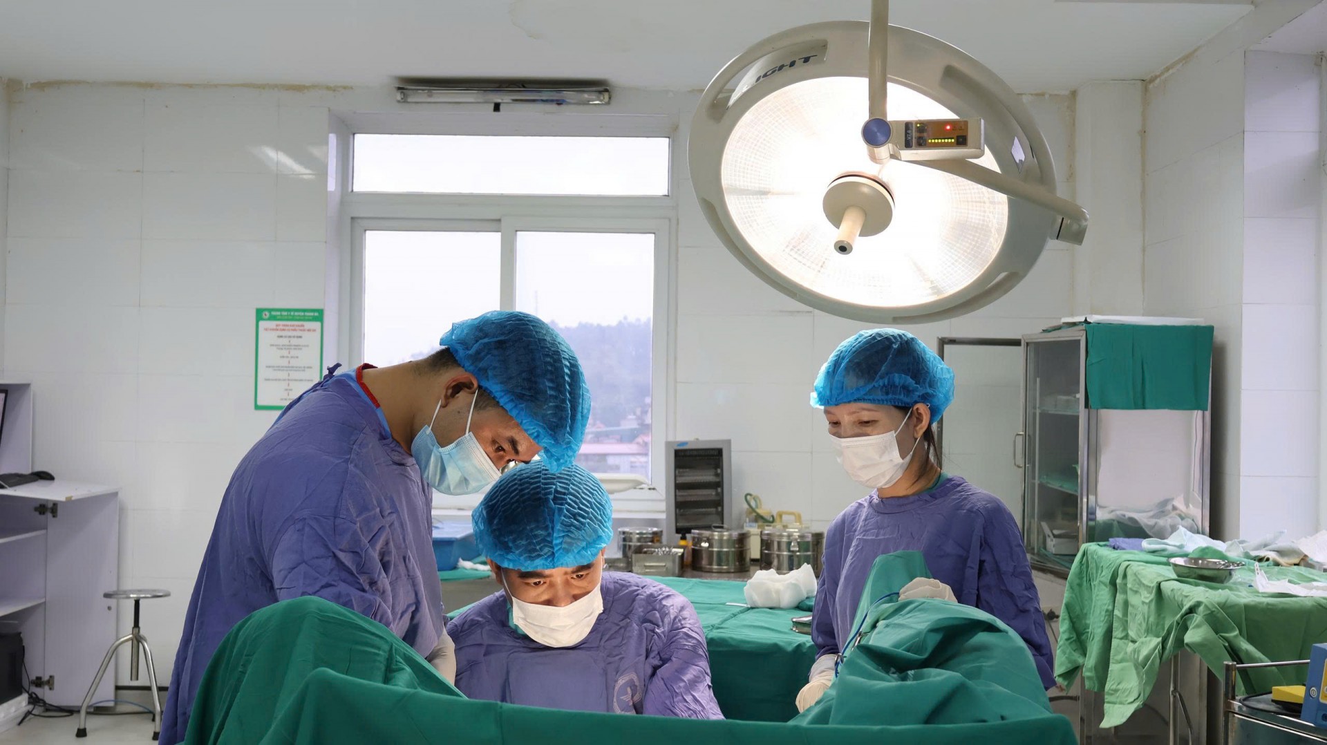 Phú Thọ: Phẫu thuật cắt bỏ toàn bộ trĩ vòng độ III - Một ca mổ thành công tại trung tâm y tế khu vực Thanh Ba