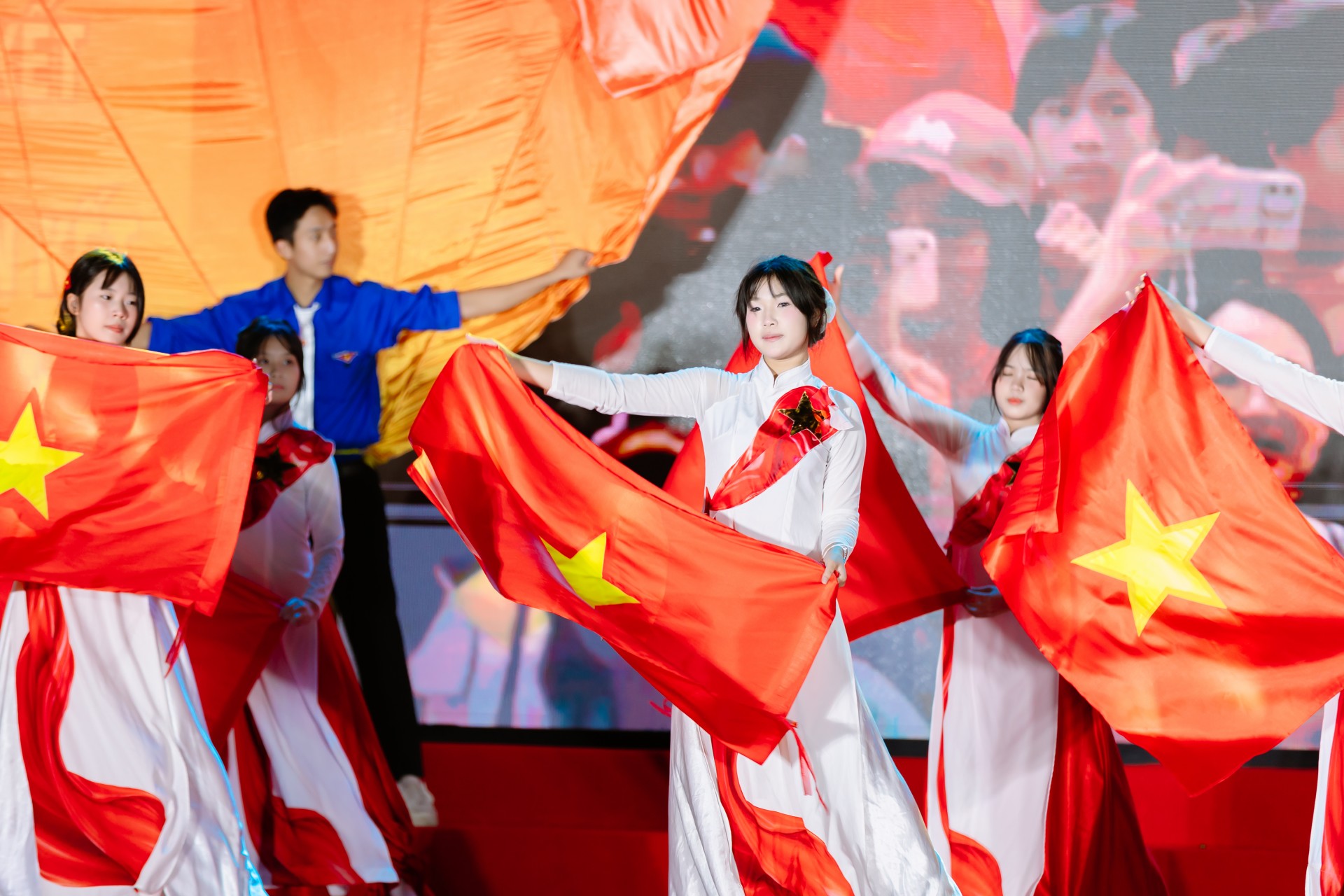 Thôn Ngọc Chi – Khúc hát đoàn kết vang lên trong Hội thi “Vĩnh Thanh – Bài ca đoàn kết”