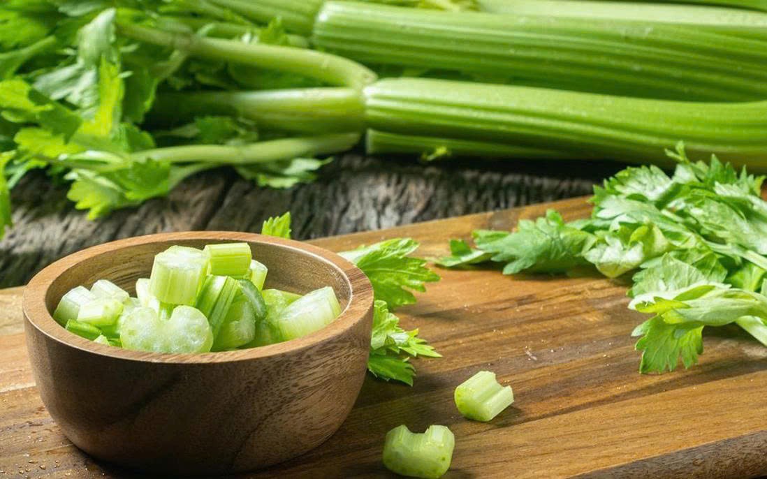 cây cần tây cây cần tây