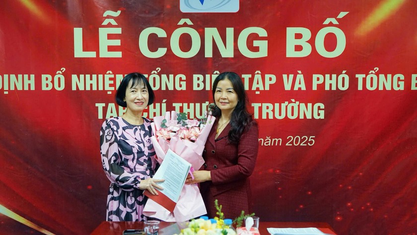 Lễ công bố Quyết định bổ nhiệm Tổng Biên tập và Phó Tổng Biên tập Tạp chí Thương Trường Lễ công bố Quyết định bổ nhiệm Tổng Biên tập và Phó Tổng Biên tập Tạp chí Thương Trường