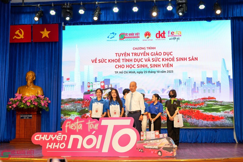 Chuyện “khó nói” được nói to tại Đại học Mở TP. Hồ Chí Minh: Chung tay vì sức khỏe sinh sản và tình dục an toàn cho sinh viên
