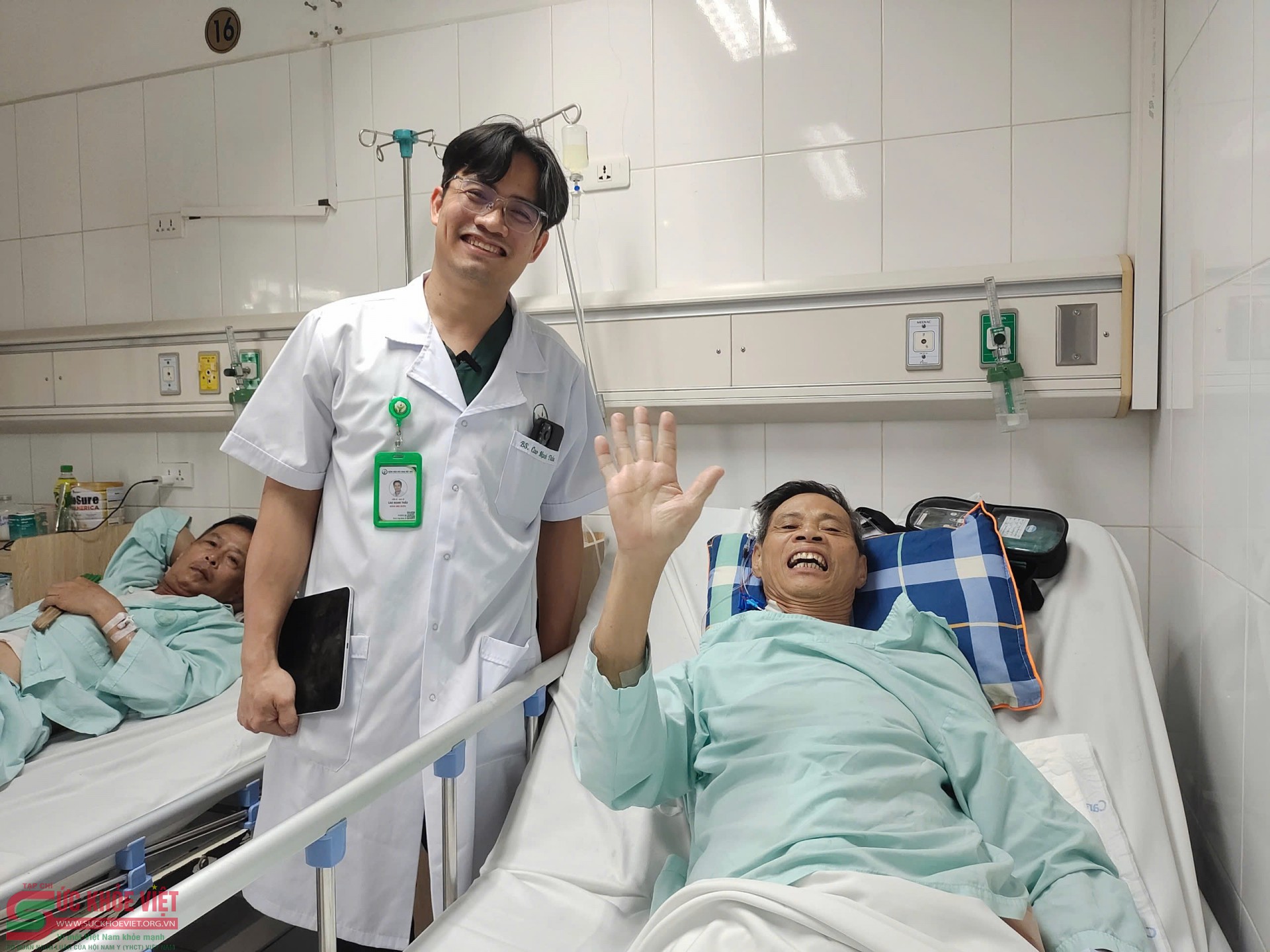 Hành trình hồi sinh kỳ diệu - bàn tay vàng tập thể y bác sĩ Bệnh viện Việt Đức: Cứu sống người đàn ông mang khối u “khổng lồ” 13kg Hành trình hồi sinh kỳ diệu - bàn tay vàng tập thể y bác sĩ Bệnh viện Việt Đức: Cứu sống người đàn ông mang khối u “khổng lồ” 13kg