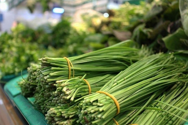 Lá hẹ có nhiều vitamin và khoáng chất