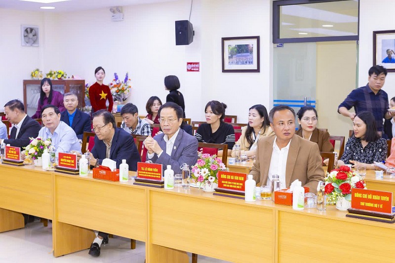 Smart A ký kết hợp tác với Công đoàn Y tế Việt Nam, đồng hành cùng “Blouse trắng”