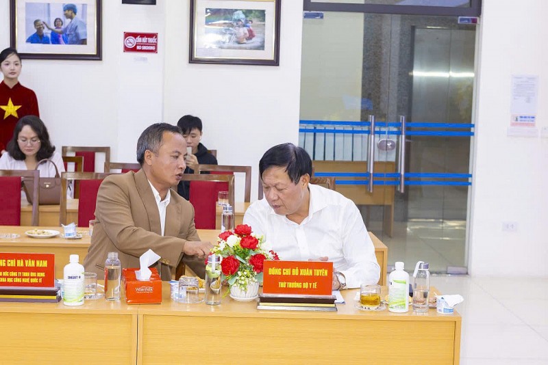 Smart A ký kết hợp tác với Công đoàn Y tế Việt Nam, đồng hành cùng “Blouse trắng”