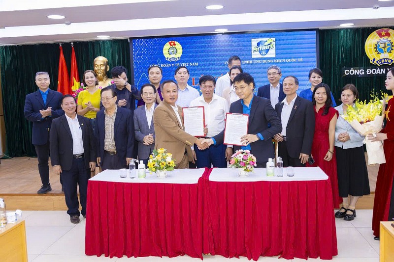 Smart A ký kết hợp tác với Công đoàn Y tế Việt Nam, đồng hành cùng “Blouse trắng”
