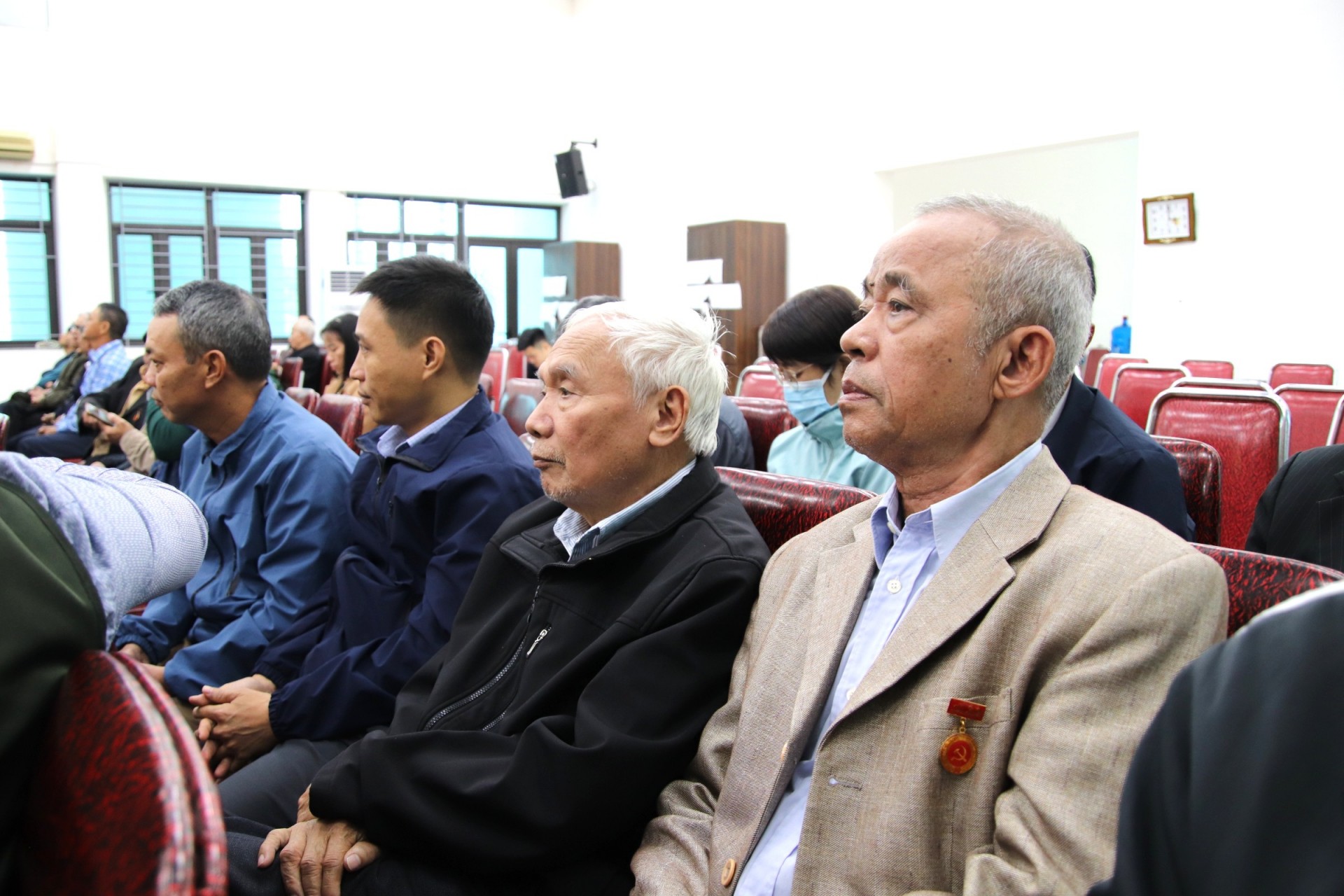 Chi bộ thôn Ngọc Chi, xã Vĩnh Thanh, Hà Nội sinh hoạt thường kỳ tháng 11/2025