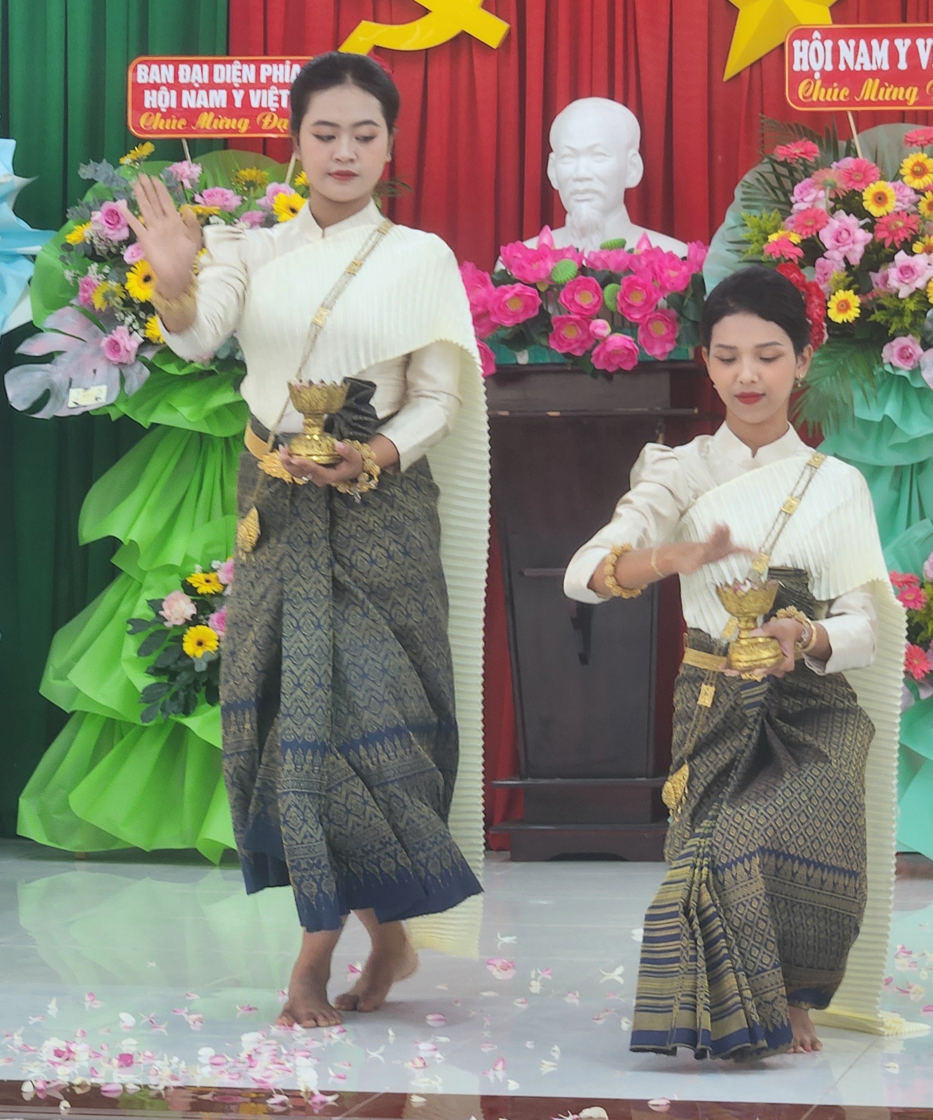 Chi hội Nam y Trà Vinh tổ chức thành công đại hội đại biểu lần thứ II, nhiệm kỳ 2025-2030 Chi hội Nam y Trà Vinh tổ chức thành công đại hội đại biểu lần thứ II, nhiệm kỳ 2025 2030