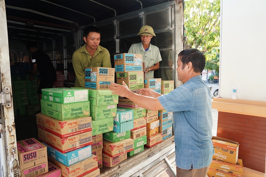 Vinamilk và hành trình sẻ chia với người dân hậu thiên tai Vinamilk và hành trình sẻ chia với người dân hậu thiên tai