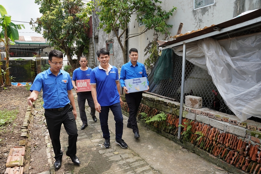 Vinamilk và hành trình sẻ chia với người dân hậu thiên tai Vinamilk và hành trình sẻ chia với người dân hậu thiên tai