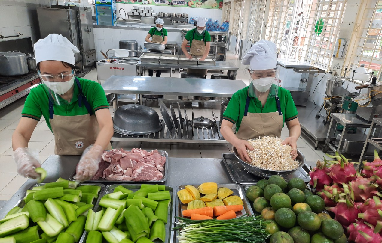 Tăng cường bảo đảm an toàn thực phẩm học đường và bếp ăn tập thể