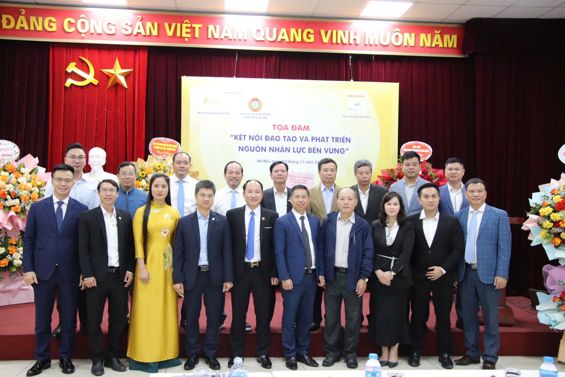 Nhà báo, TS. Nguyễn Ngọc Minh giữ chức vụ Trưởng Ban Đối ngoại và Hợp tác Doanh nghiệp Tạp chí Công nghiệp Nông thôn