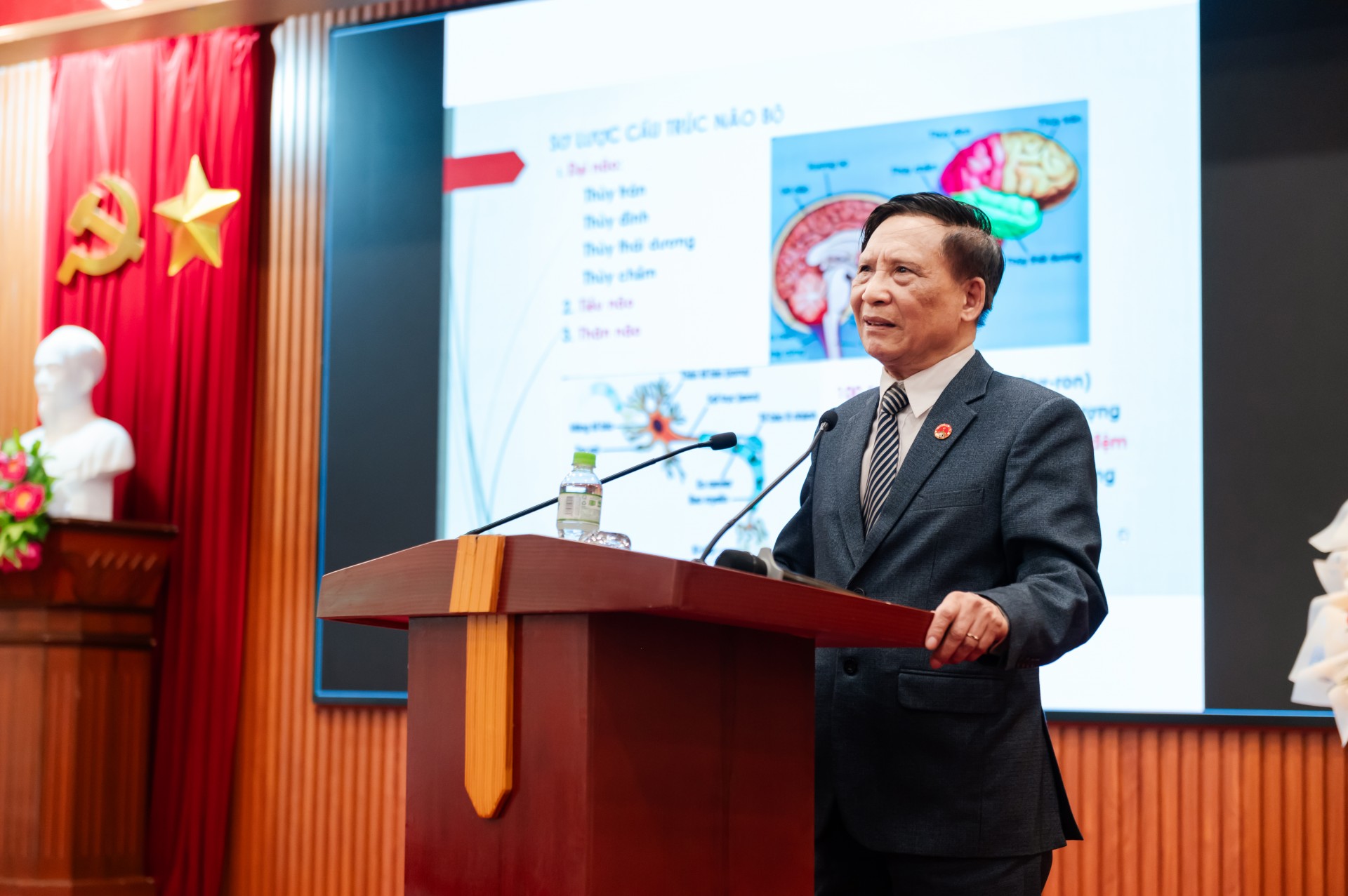 Hội thảo khoa học “Sức khỏe não bộ: Phòng ngừa suy giảm và tăng cường trí nhớ”   Cùng hành động và chăm sóc sức khỏe cộng đồng