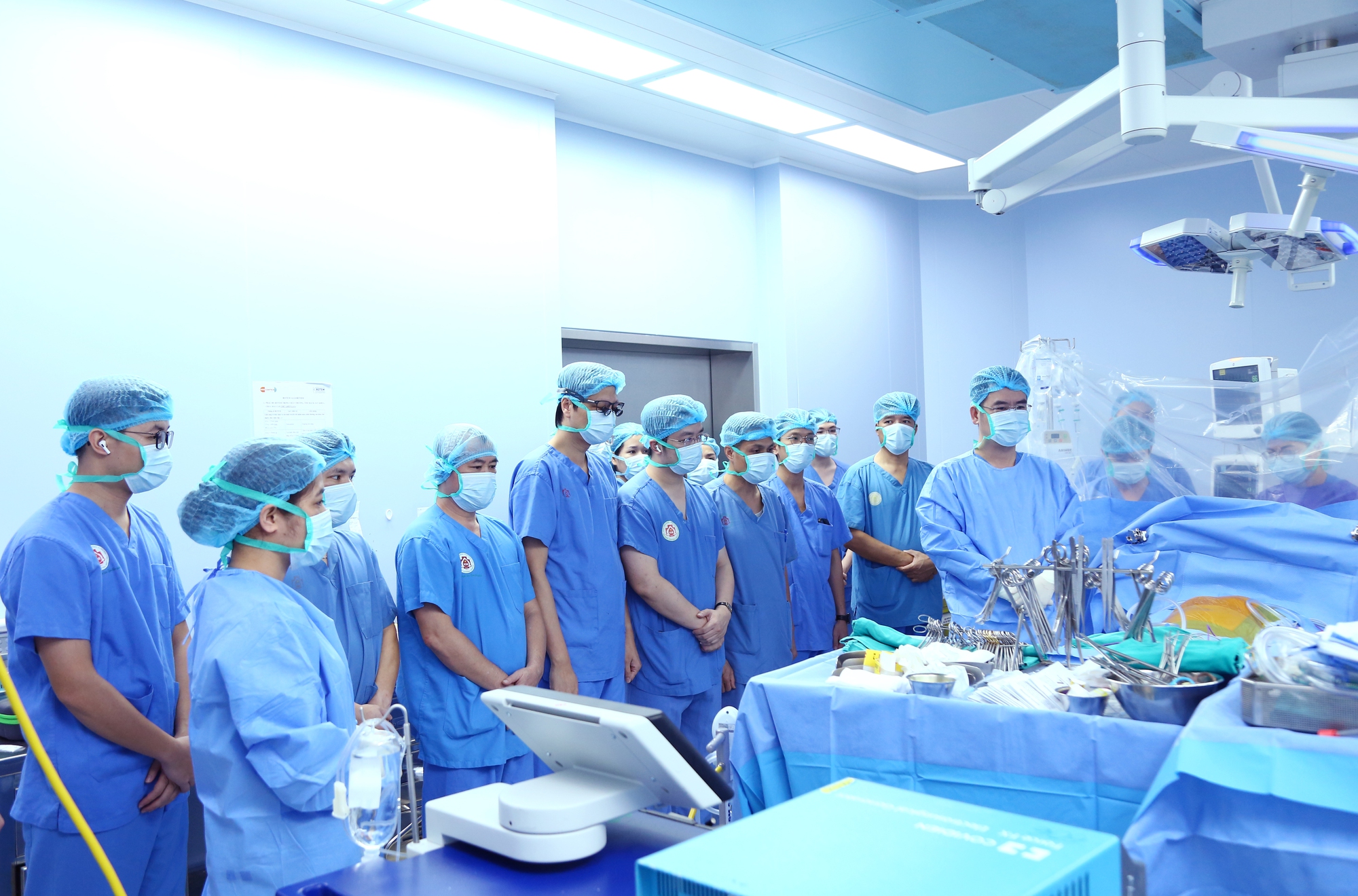 Chia gan từ người hiến chết não để ghép cho 2 ca bệnh hiểm nghèo