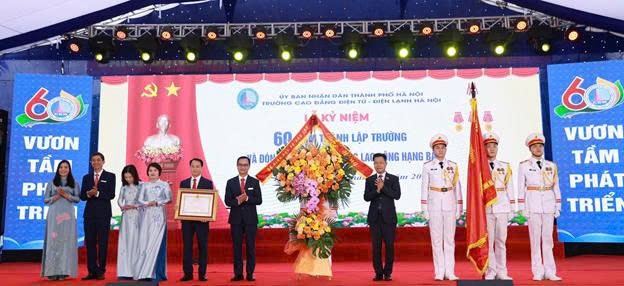 Trường Cao đẳng Điện tử - Điện lạnh Hà Nội: 60 năm vững bước, khát vọng vươn xa