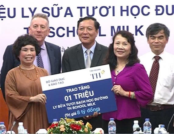 Bà Thái Hương – Người phụ nữ “ ươm mầm hạnh phúc” từ những giọt sữa sạch