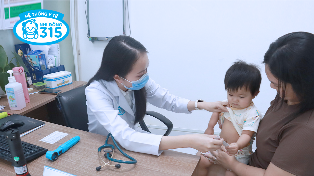 Thời điểm “vàng” bảo vệ sức khỏe của trẻ trước cúm mùa Thời điểm “vàng” bảo vệ sức khỏe của trẻ trước cúm mùa