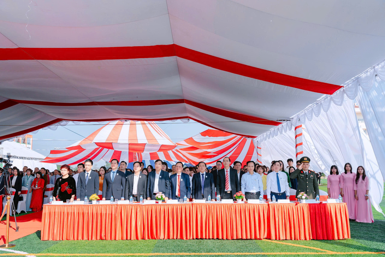 Trường Đại học Trưng Vương: 15 năm Phát triển - Đổi mới - Hội nhập