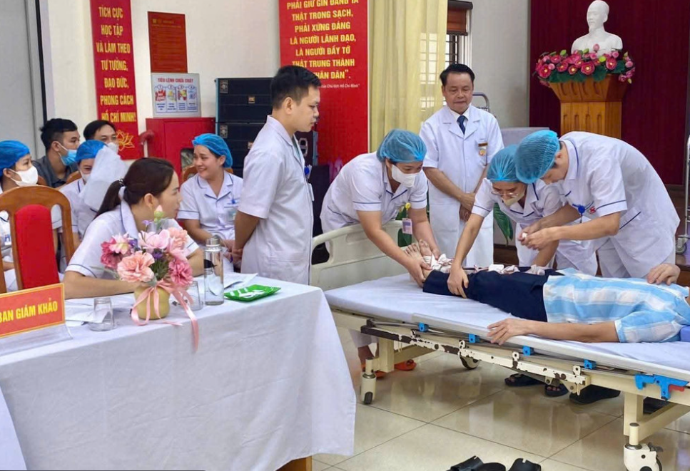 Trung tâm Y tế khu vực Văn Yên: Đổi mới, Hiệu quả, Vì sức khỏe cộng đồng - Nỗ lực đổi mới, nâng cao chất lượng bảo vệ và chăm sóc sức khỏe nhân dân