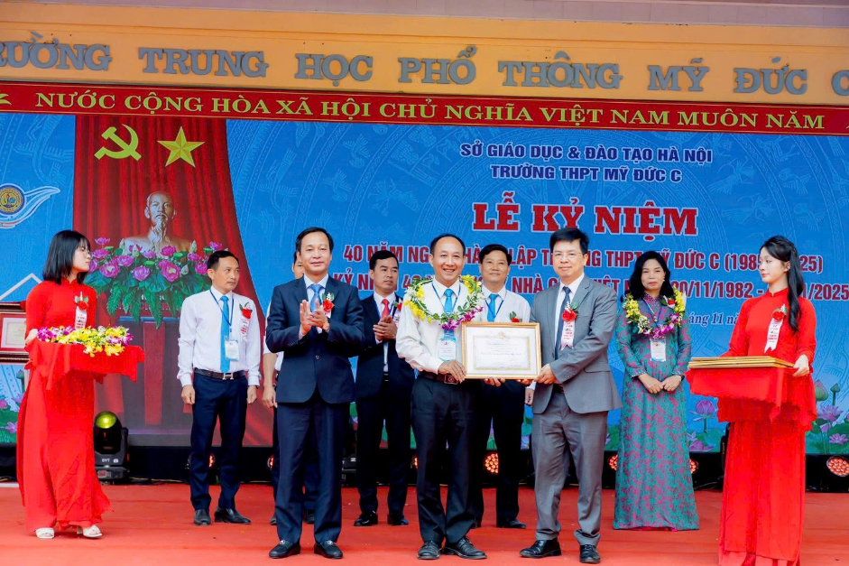 Trường THPT Mỹ Đức C: 40 năm xây dựng, phát triển và lan toả giá trị tri thức Trường THPT Mỹ Đức C: 40 năm xây dựng, phát triển và lan toả giá trị tri thức