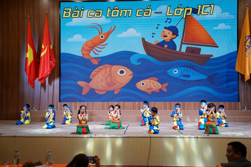 Rực rỡ sắc màu tri ân: Chung kết Hội thi Văn nghệ chào mừng Ngày nhà giáo Việt Nam tại Trường UNIGO