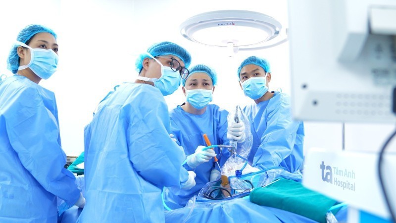 Bác sĩ chỉ cách không bị "phá sức" khi chơi pickleball tối muộn