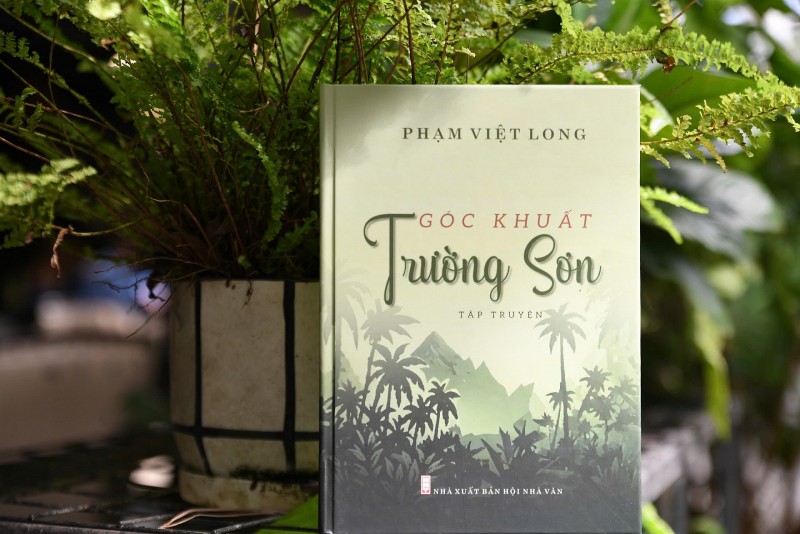 Phạm Việt Long: Trở về Trường Sơn bằng những câu chuyện của con người