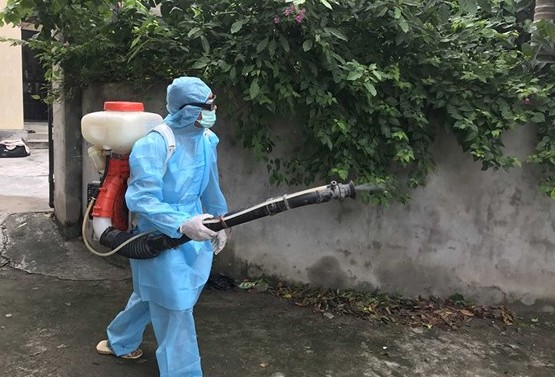 Hà Nội: Số ca mắc sốt xuất huyết giảm nhưng vẫn ở mức cao