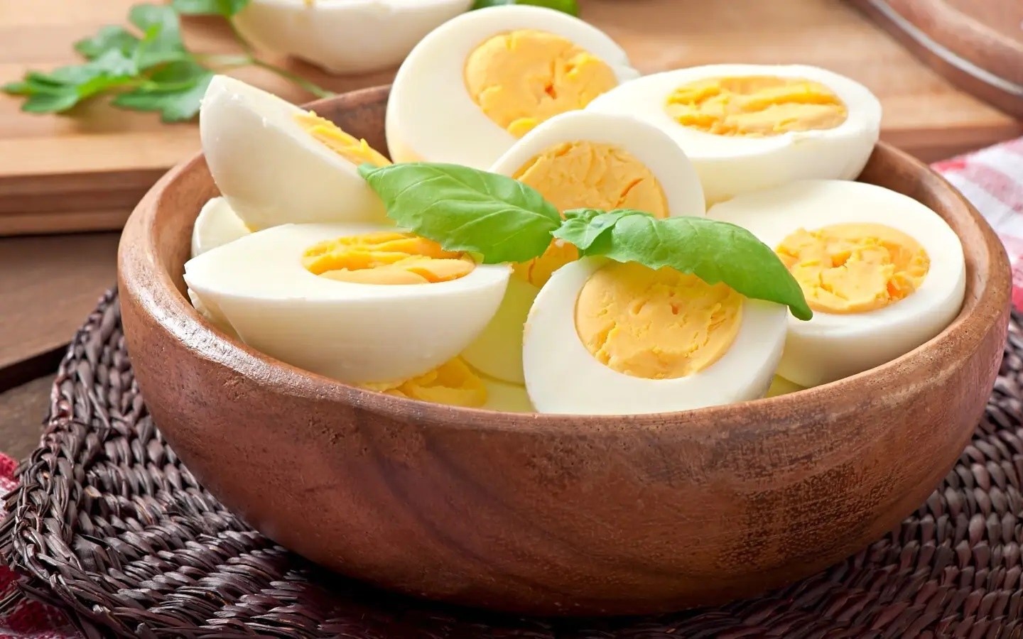 4 tác dụng phụ của việc ăn quá nhiều trứng