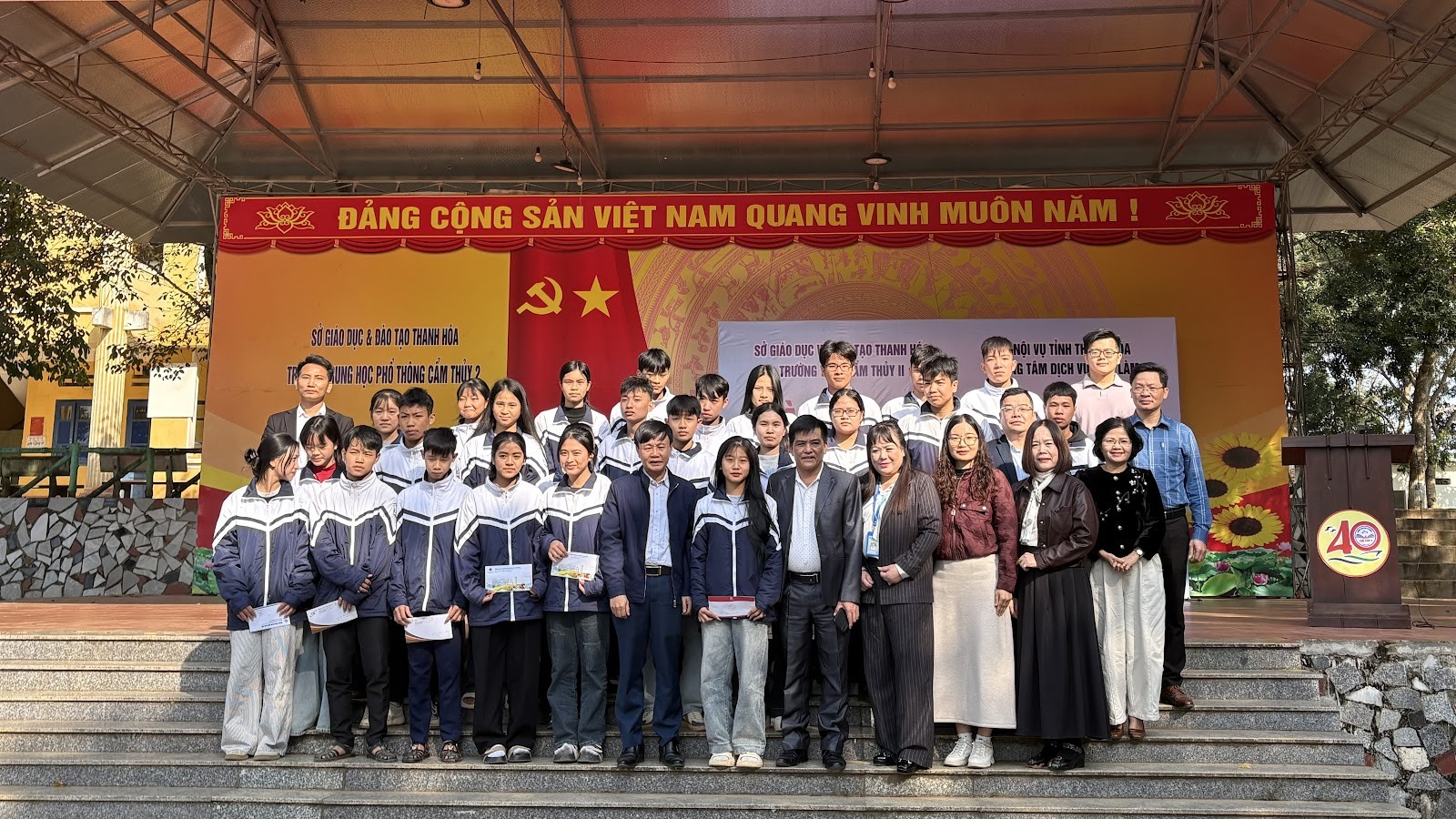 Trung tâm Dịch vụ việc làm Thanh Hóa tổ chức Sàn giao dịch việc làm, mở rộng cơ hội hướng nghiệp cho học sinh THPT