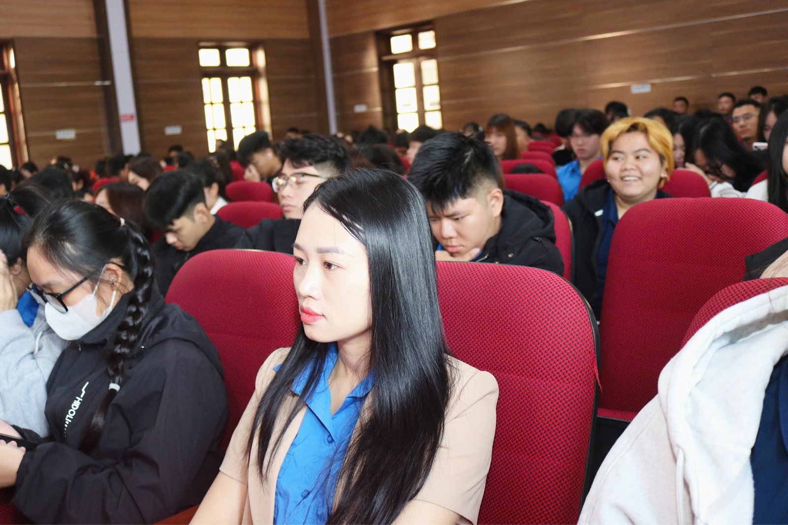 Trường Đại học Thành Đông: Phiên tòa giả định phòng, chống mua bán người Trường Đại học Thành Đông: Phiên tòa giả định phòng, chống mua bán người