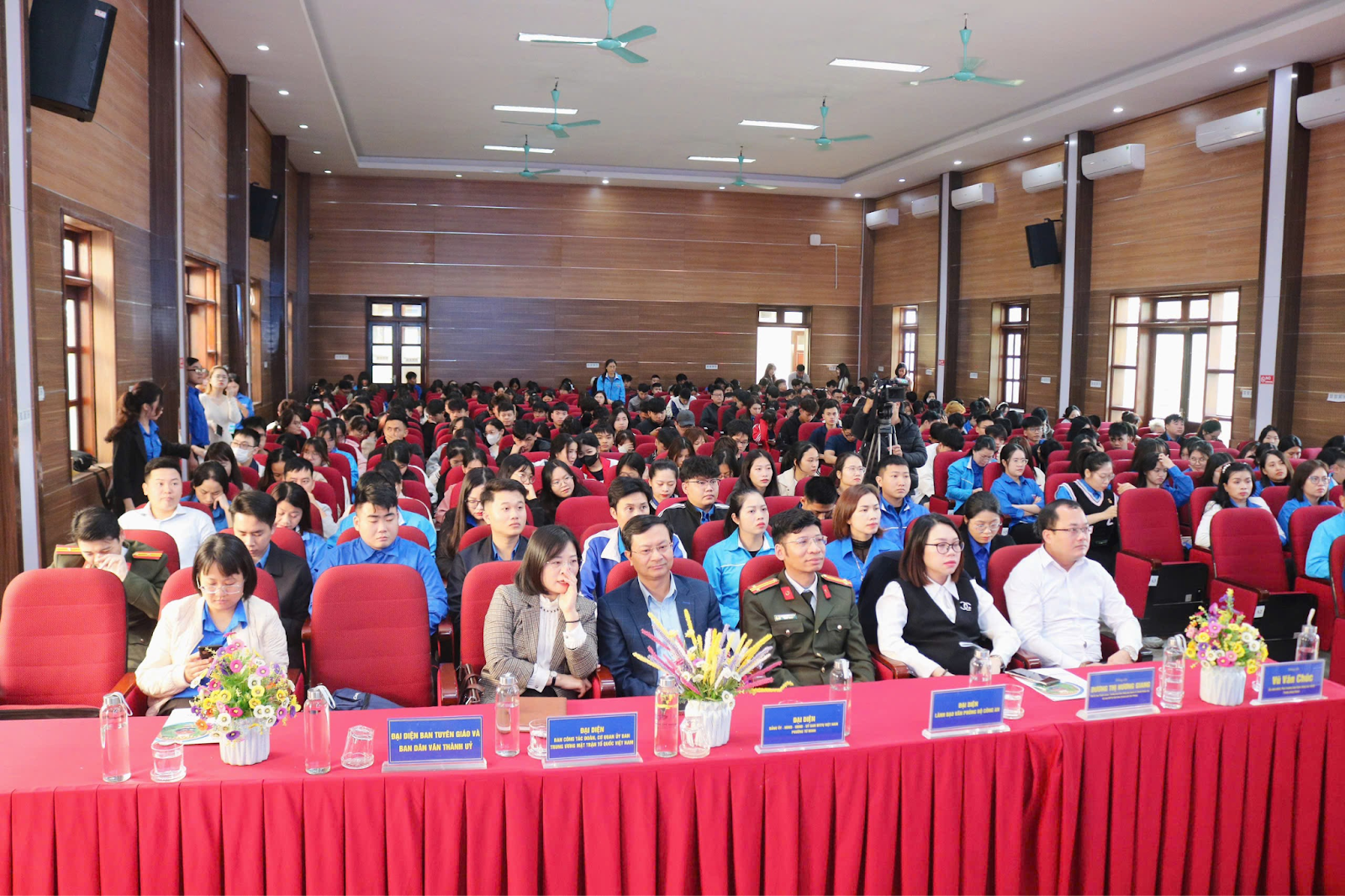 Trường Đại học Thành Đông: Phiên tòa giả định phòng, chống mua bán người Trường Đại học Thành Đông: Phiên tòa giả định phòng, chống mua bán người