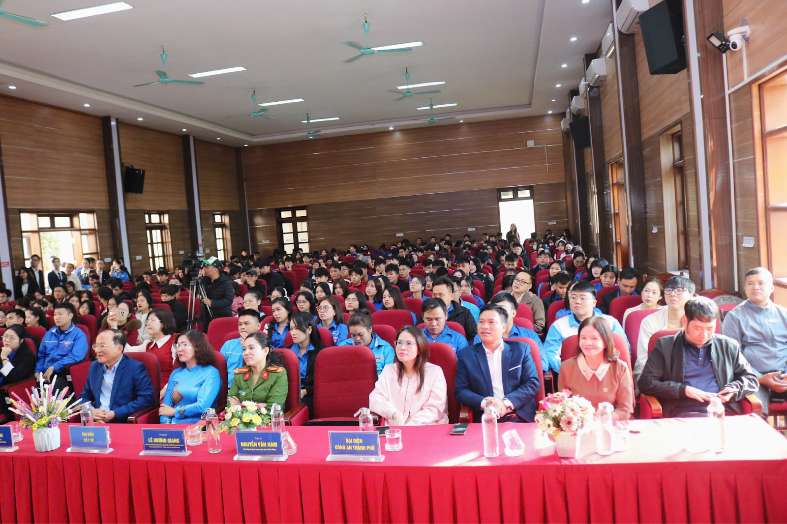 Trường Đại học Thành Đông: Phiên tòa giả định phòng, chống mua bán người Trường Đại học Thành Đông: Phiên tòa giả định phòng, chống mua bán người