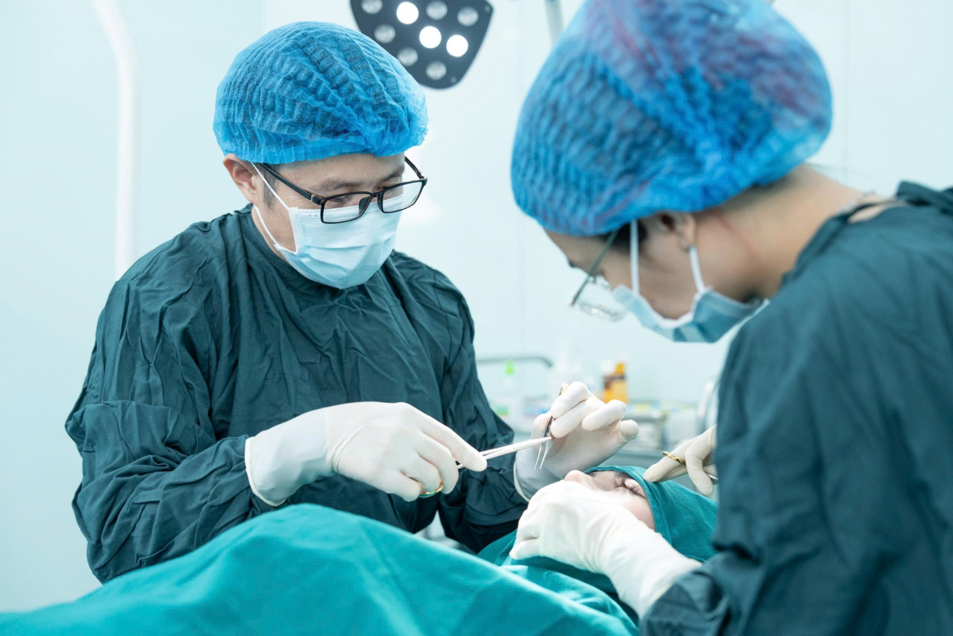 Nâng mũi không còn “đánh cược”: Công nghệ Transform 6D và kỹ thuật cá nhân hóa từ bác sĩ Nguyễn Văn Vượng