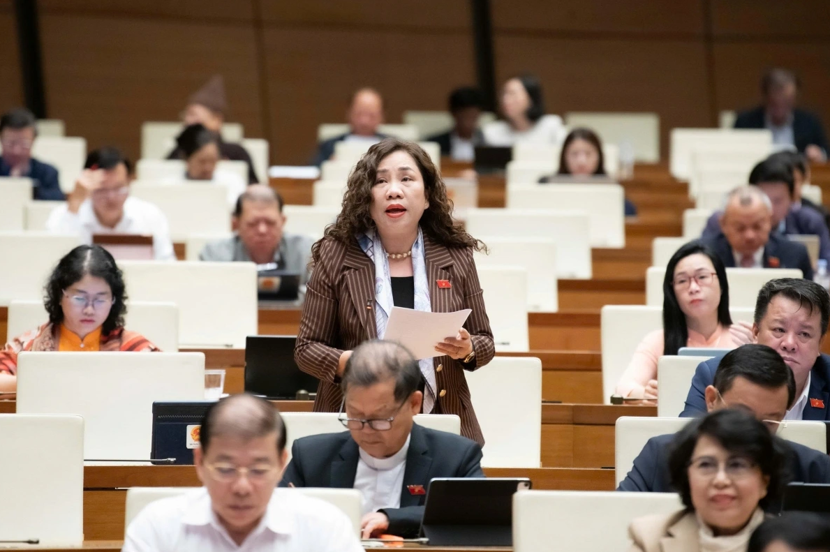 Hoàn thiện chính sách đột phá trong công tác chăm sóc sức khỏe nhân dân