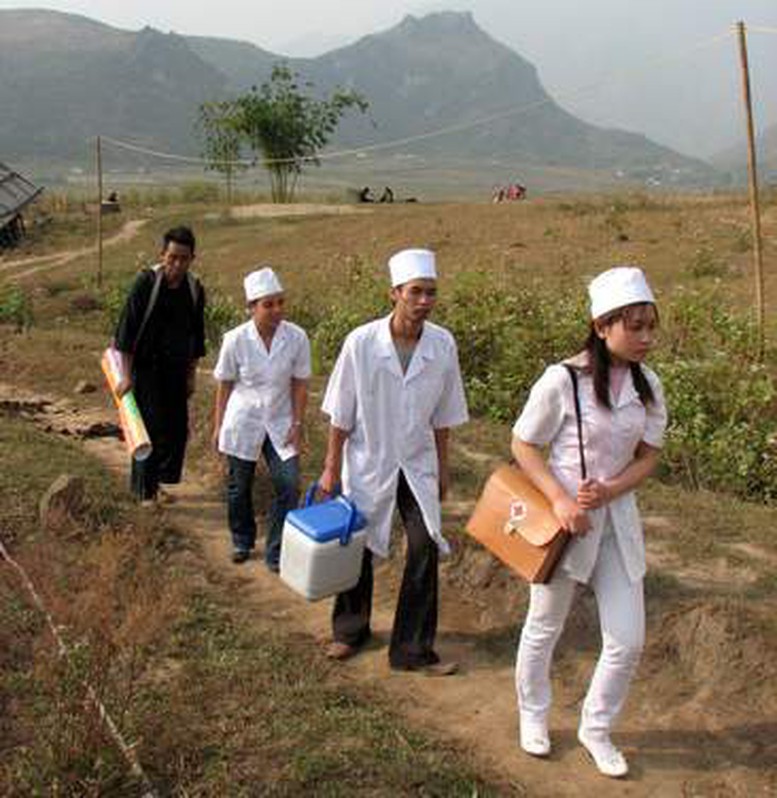 Nâng cao chất lượng chăm sóc sức khỏe vùng DTTS và miền núi tại Thái Nguyên: Thách thức và giải pháp