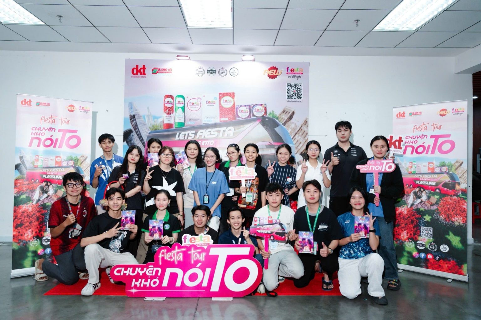 Đại học Luật TP.HCM lan tỏa giáo dục sức khỏe sinh sản cho sinh viên