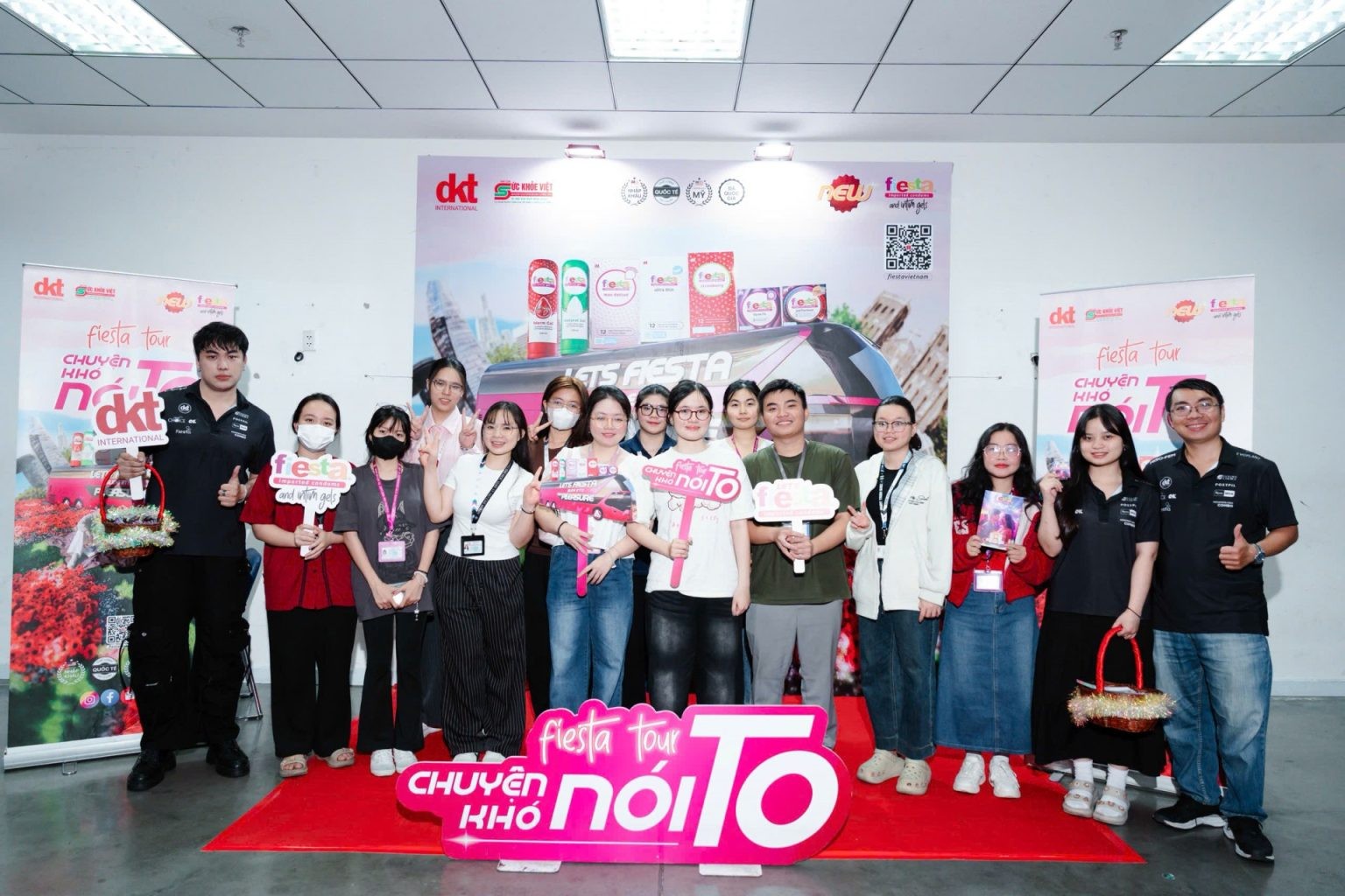 Đại học Luật TP.HCM lan tỏa giáo dục sức khỏe sinh sản cho sinh viên