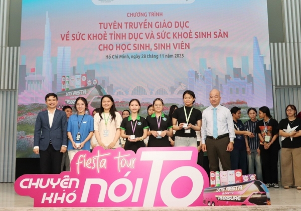 Đại học Luật TP.HCM lan tỏa giáo dục sức khỏe sinh sản cho sinh viên