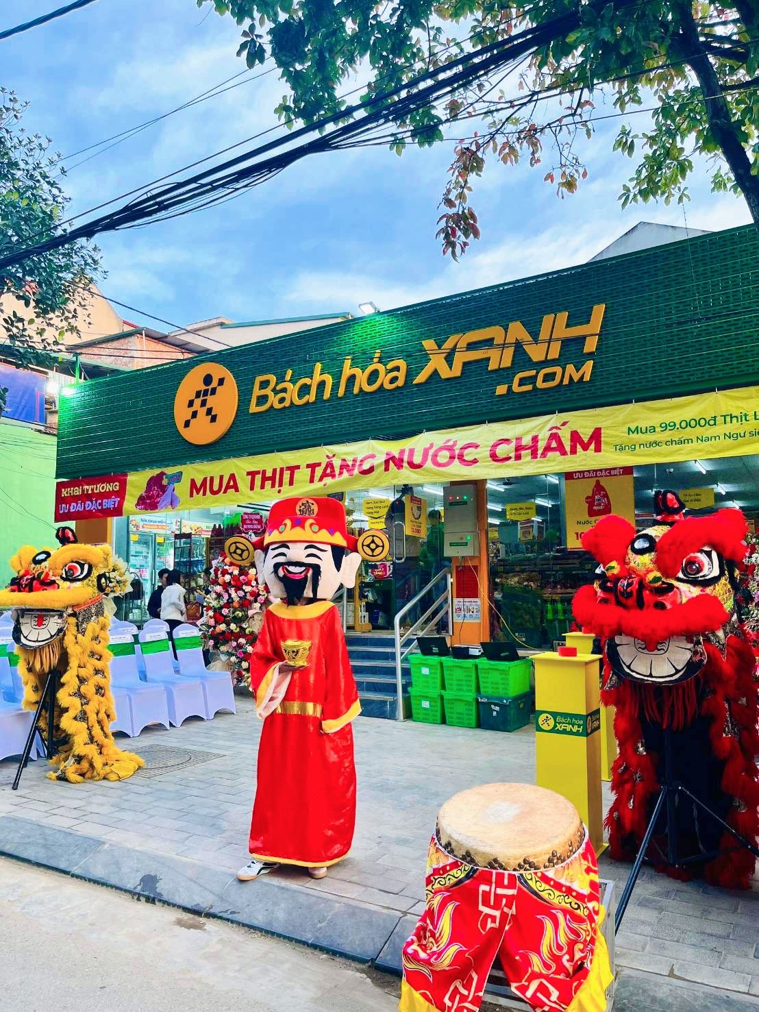 Bách Hóa Xanh chính thức có mặt tại miền Bắc - mang siêu thị “gần nhà, giá tiết kiệm” phục vụ người tiêu dùng Việt Bách Hóa Xanh chính thức có mặt tại miền Bắc - mang siêu thị “gần nhà, giá tiết kiệm” phục vụ người tiêu dùng Việt