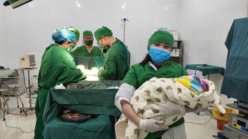 Hành trình vì sự bình đẳng trong tiếp cận y tế tại Thái Nguyên: Những con số biết nói và những câu chuyện biết chạm