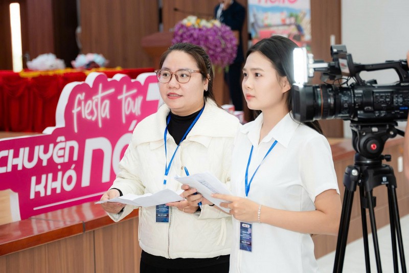 Sinh viên Đại học Hải Phòng bùng nổ năng lượng trong chương trình giáo dục sức khỏe tình dục – sinh sản 2025 Sinh viên Đại học Hải Phòng bùng nổ năng lượng trong chương trình giáo dục sức khỏe tình dục – sinh sản 2025