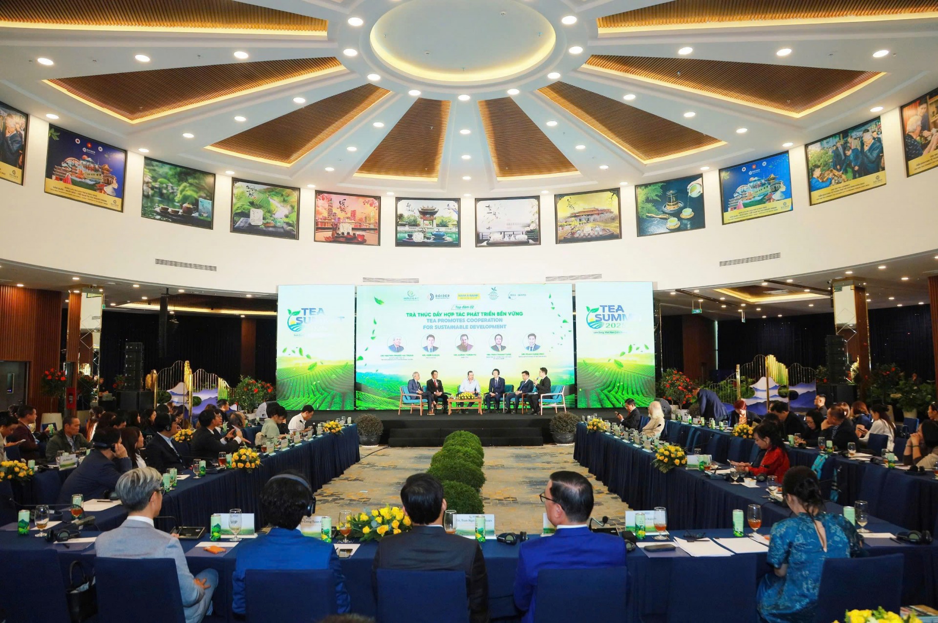 Nhiều nghiên cứu về văn hóa trà Việt được giới thiệu tại Lễ hội Trà Quốc tế Nhiều nghiên cứu về văn hóa trà Việt được giới thiệu tại Lễ hội Trà Quốc tế