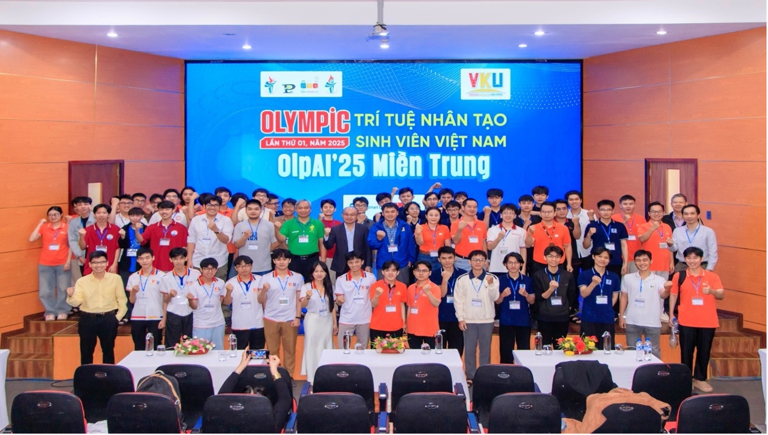 Hơn 800 sinh viên CNTT - AI hội tụ tại TP.HCM tranh tài mùa giải OLP, OlpAI, Procon và ICPC Asia Ho Chi Minh City 2025