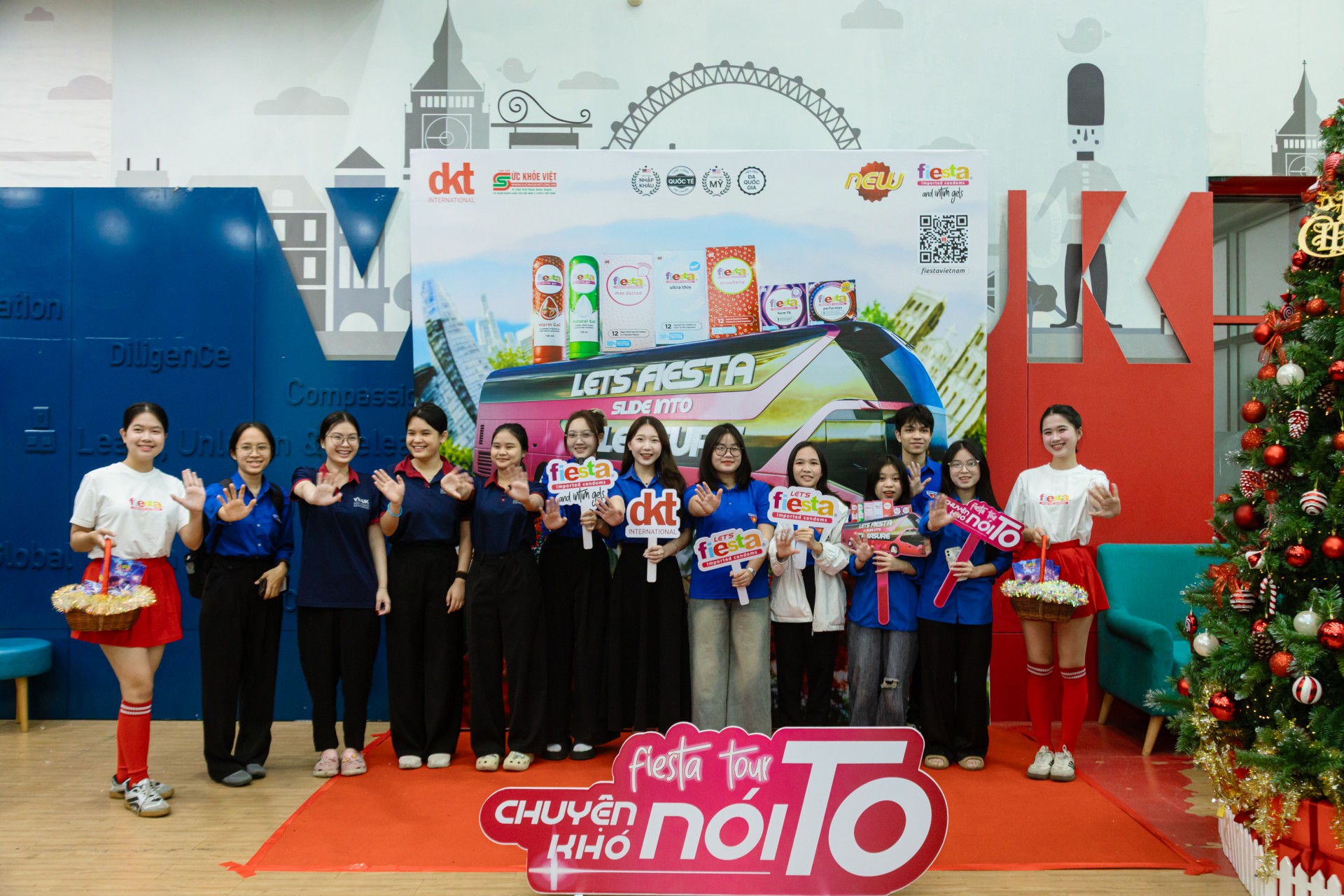 Thắp sáng trí thức chăm sóc sức khỏe sinh sản và tình dục cho sinh viên trường Đại học Đà Nẵng Thắp sáng trí thức chăm sóc sức khỏe sinh sản và tình dục cho sinh viên trường Đại học Đà Nẵng